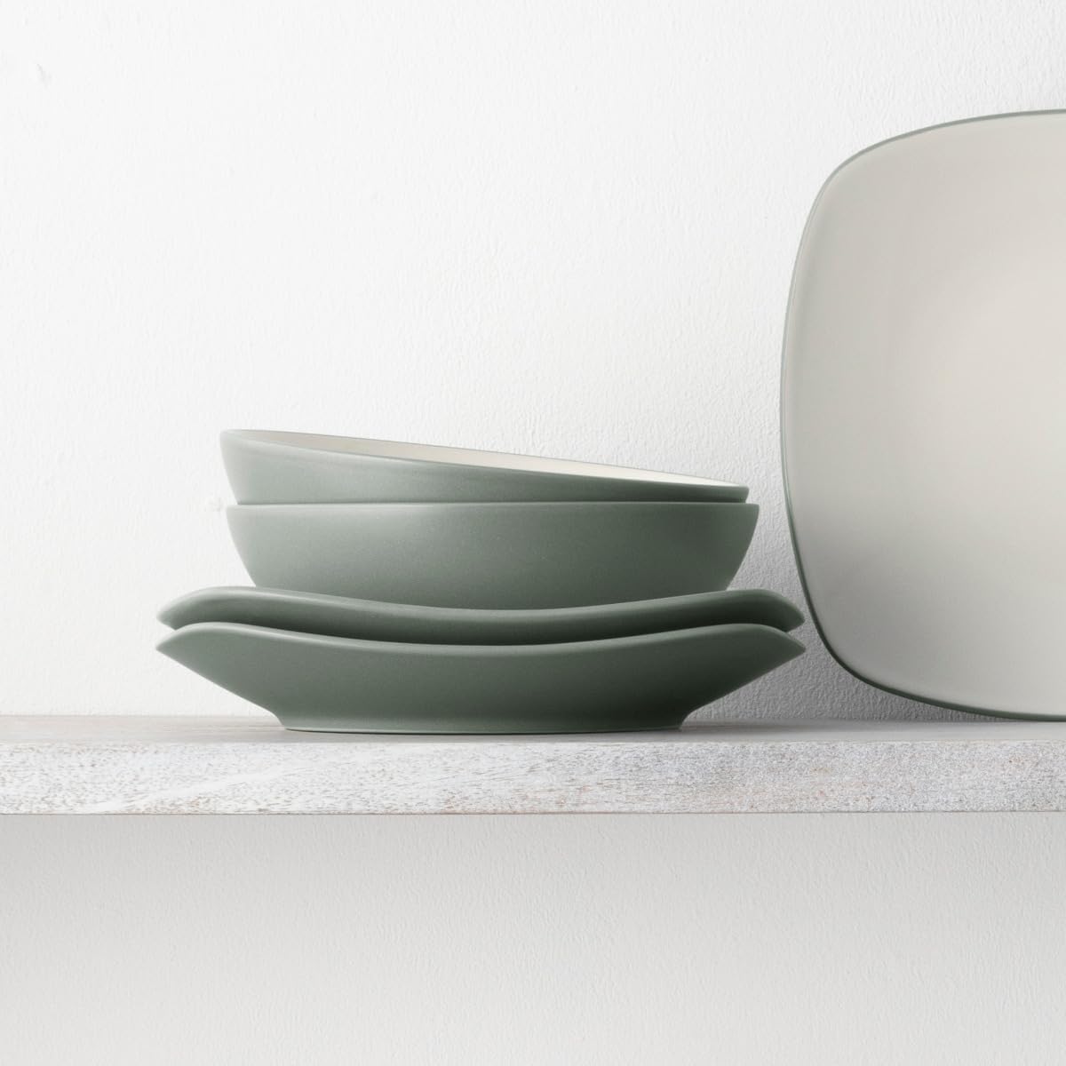 Noritake Colorwave Green 16-Piece Square Set, Service for 4 in Green