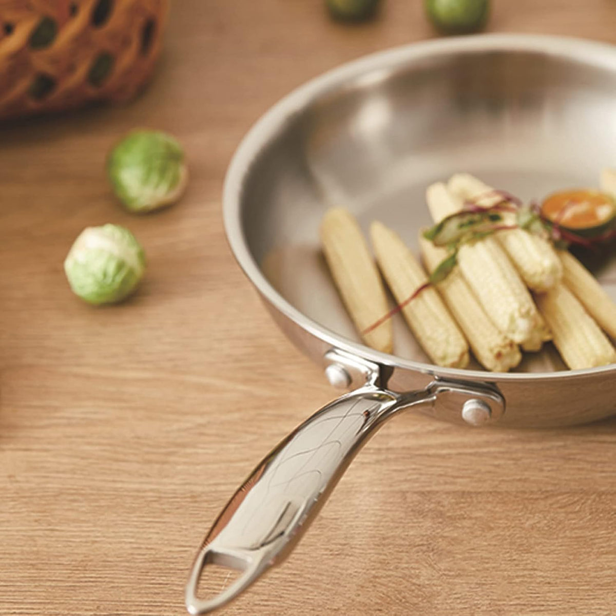 Stainless Steel Frying Pan - 3 Layers Stainless Steel Skillet for Omelette Cooking Professional Grade Pans for Cooking (Silver-28cm