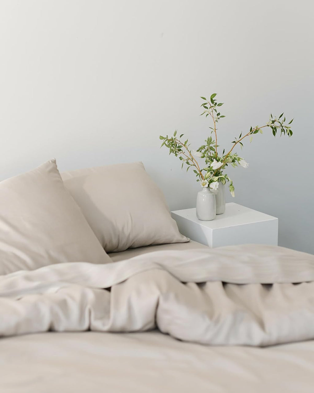 Cozy Earth Luxury Bed Sheet Set - 100% Viscose from Bamboo Fabric, Ultra-Soft & Breathable, Fits Regular & Deep Pocket Mattresses up to 20' - 5 Pieces Split King Sheet Set Oat