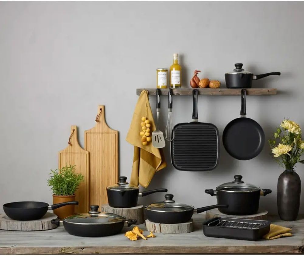 Scanpan Classic 12.5' Chef's Pan with Lid