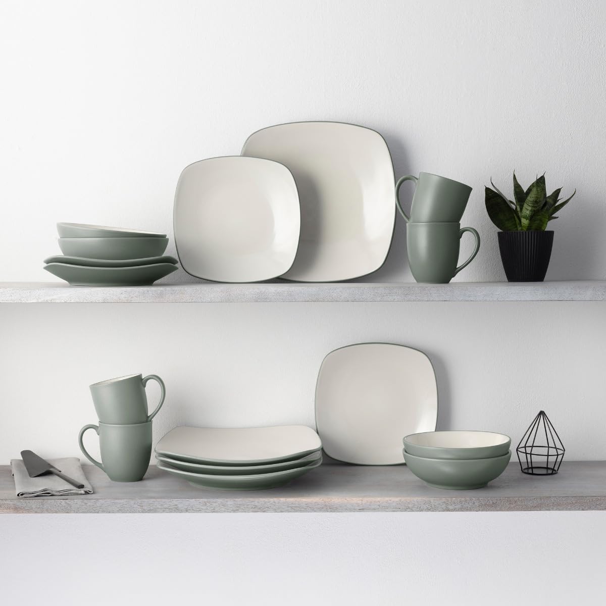 Noritake Colorwave Green 16-Piece Square Set, Service for 4 in Green