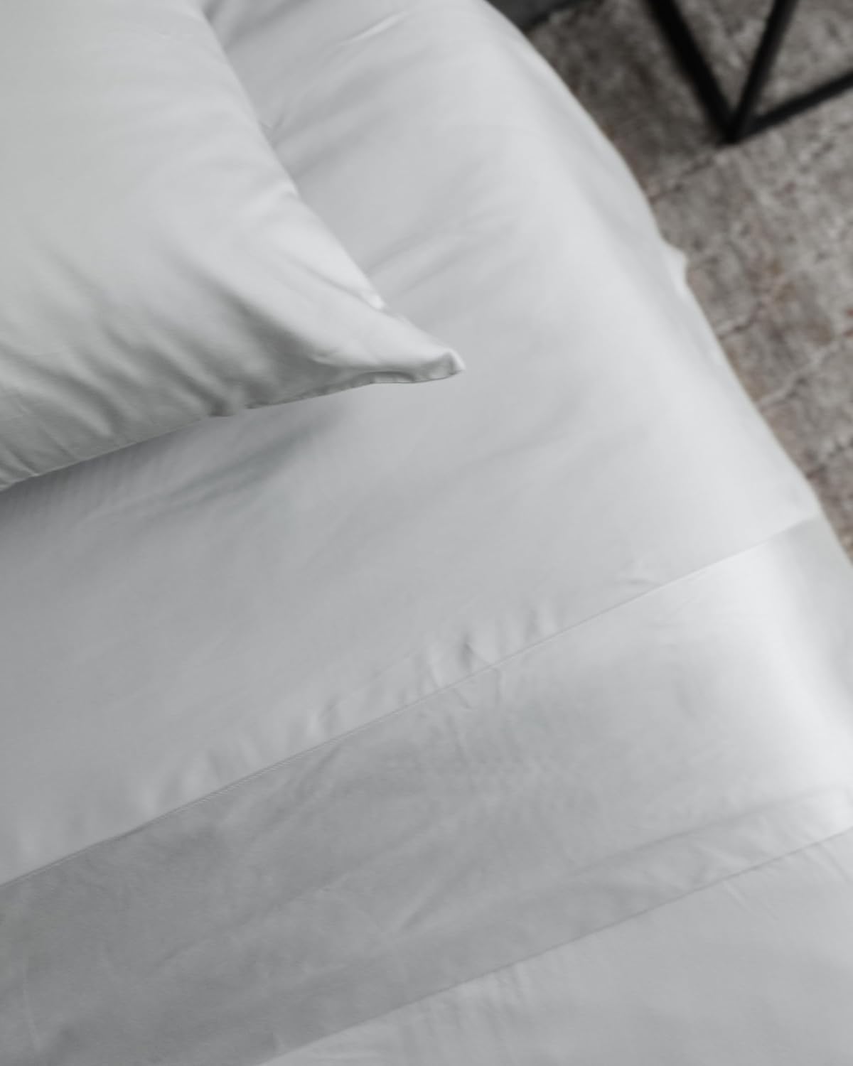 Cozy Earth Luxury Bed Sheet Set - 100% Viscose from Bamboo Fabric, Ultra-Soft & Breathable, Fits Regular & Deep Pocket Mattresses up to 20' - 4 Pieces Queen Sheet Set Gray