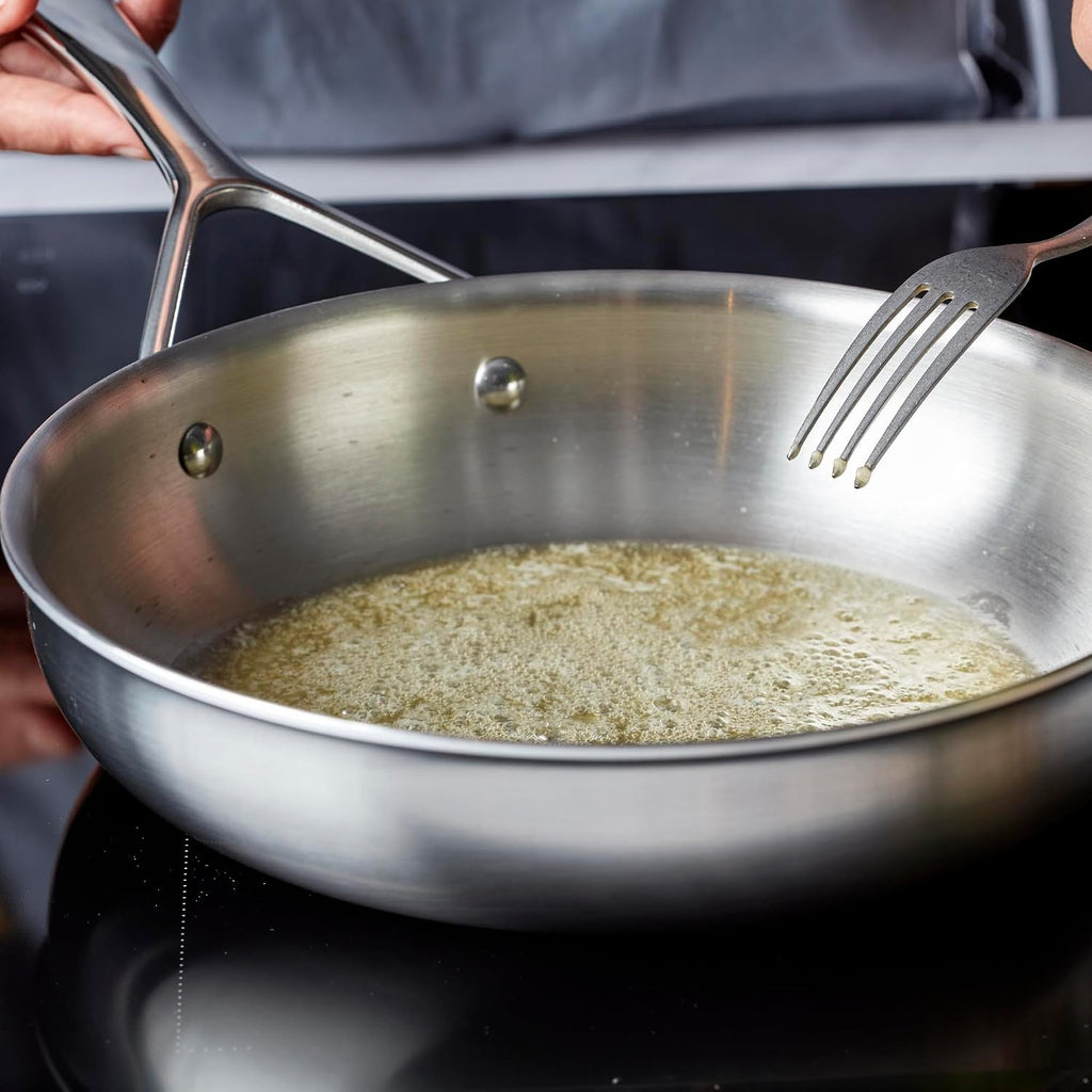 Demeyere Essential 5-ply, 18/10 Stainless Steel, Stay Cool Handle, Oven Safe, Compatible with all Cooktops, Perfect Pour Edge, 11' Fry Pan