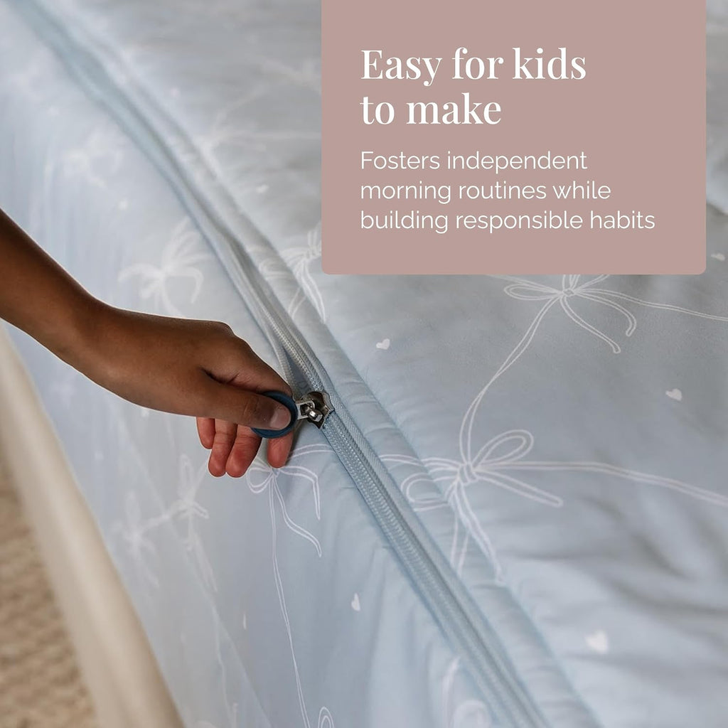 Beddy's Ribbon & Bow Theme Durable Zipper Bedding for Kids - Bed in a Bag - White Striped Sheets with Baby Blue Comforter - Includes 2 Pillowcases & 2 Shams - Queen