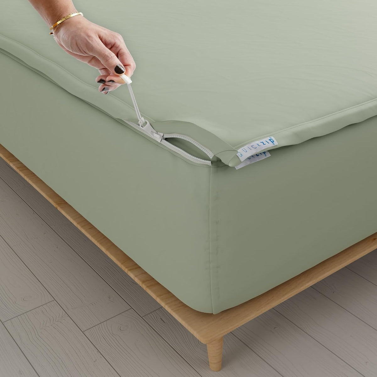 QuickZip Fitted Plus Spare Bundle: 1 Fitted Sheet (Base + Zip Sheet) & 1 Zip Sheet - Easy to Change, Won't Pop Off - Soft Percale 400 TC 100% Cotton - 13.5' Deep Pockets RV Queen Size – Moss Green
