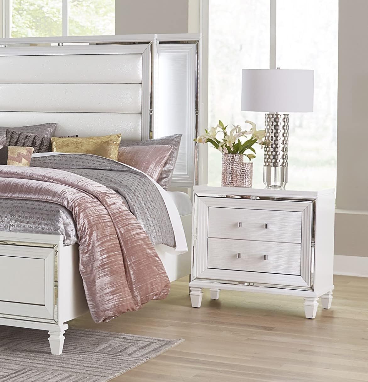 Glam Luxury White Finish 3-Piece Bedroom Set King Size Platform Stoarge Bed and Two Nightstands Tufted LED Headboard Wooden Furniture