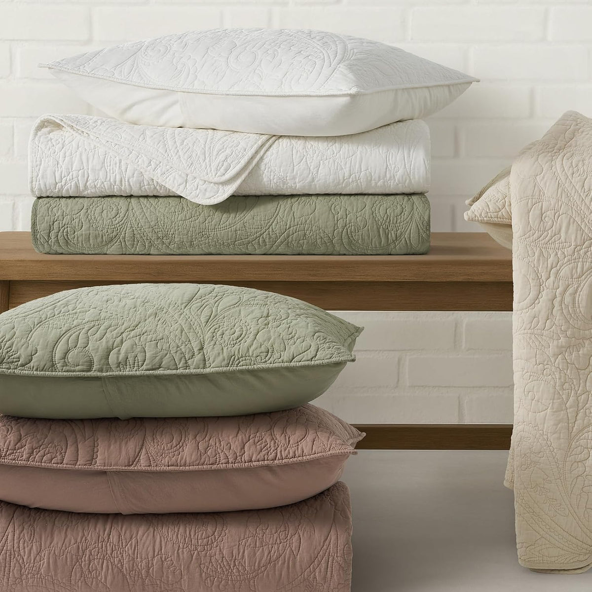 EVERGRACE 100% Cotton Paisley Quilt Set, King Size 3 Piece Set – Prewashed Lightweight Bedspread with 2 Shams, Soft & Breathable Matelasse-Style Quilted Coverlet, Light Sage Green