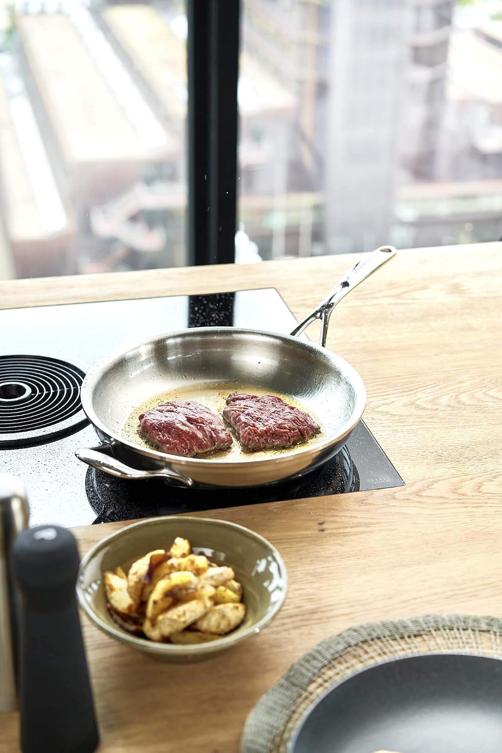 Demeyere Atlantis 7-Ply Stainless Steel Fry Pan with Helper Handle, 11'