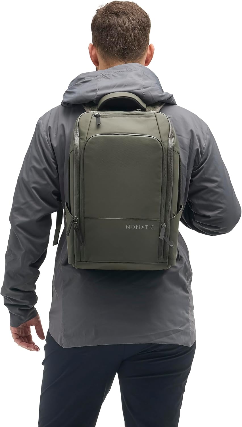 NOMATIC 14L Travel Pack - Mens Travel Backpack - Expandable to 21L - Water Resistant Daypack - TSA-Ready - Lightweight Business Traveling Backpack for Men - 15' Laptop Compartment