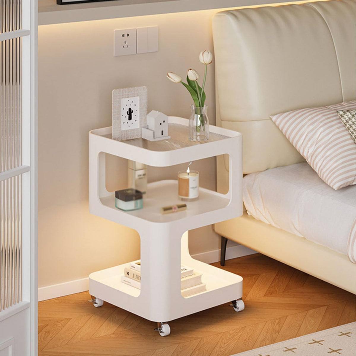 Side Table, Nightstand with Universal Wheels, Modern Bedside Table, with Open Storage Shelf,Stable,with Metal FrameSuitable for Bedroom, Living Room(Black,35cm/14in)