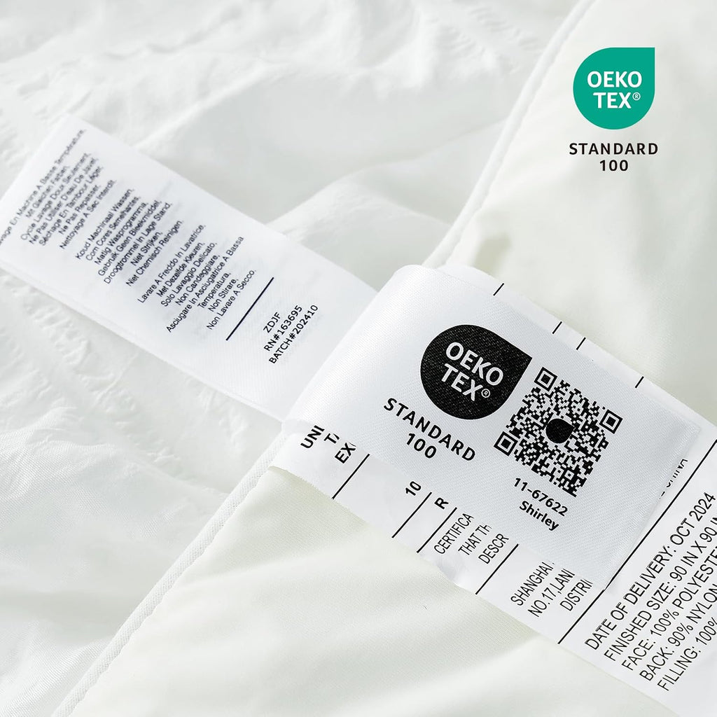 Cozy Bliss Cooling Comforter Seersucker Plaid, Q-Max 0.45 Lightweight Cooling Blanket, Breathable Silk Smooth Summer Bedding Quilt for Hot Sleepers Night Sweats, Cali King(106'*96'), White