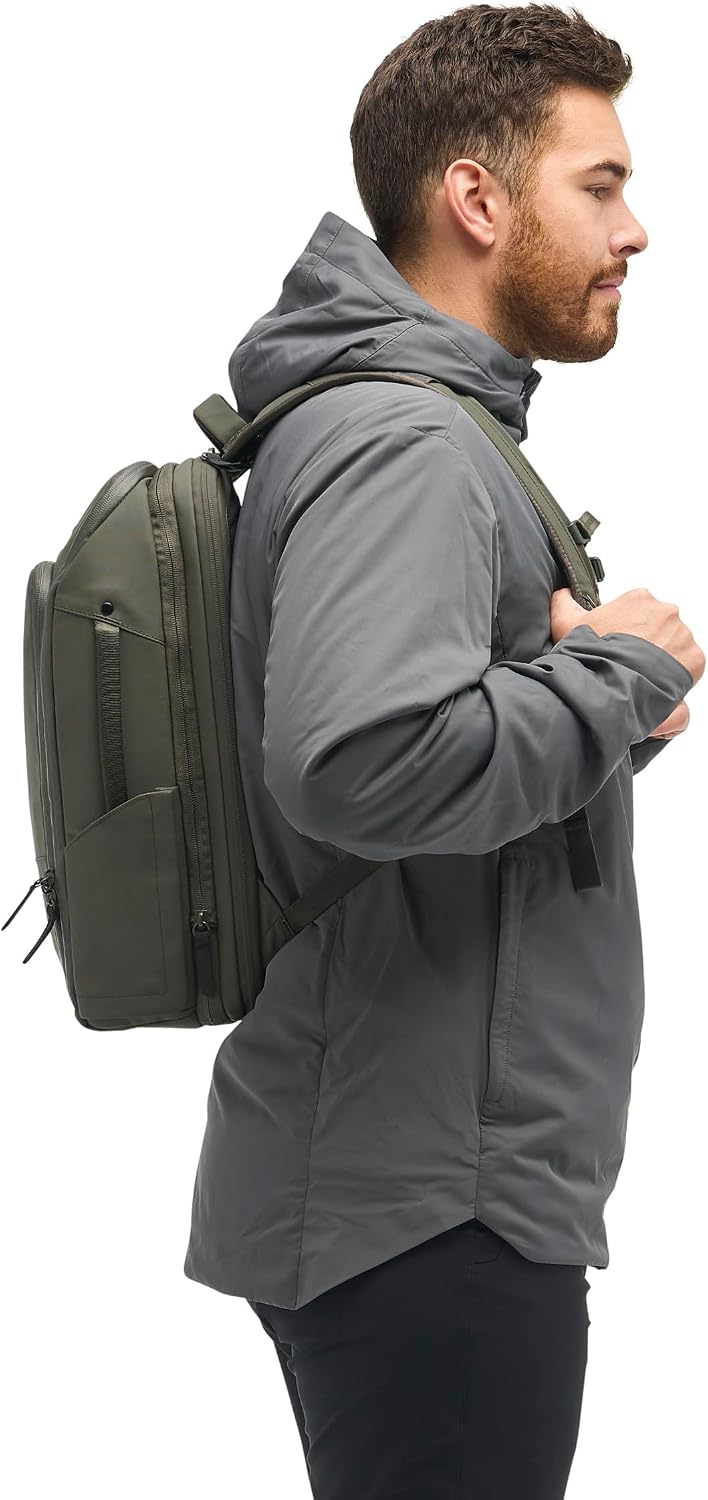 NOMATIC 14L Travel Pack - Mens Travel Backpack - Expandable to 21L - Water Resistant Daypack - TSA-Ready - Lightweight Business Traveling Backpack for Men - 15' Laptop Compartment