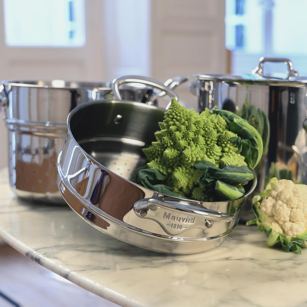 Mauviel M'Urban 4 Tri-Ply Polished Stainless Steel Sauce Pan With Lid and Cast Stainless Steel Handle, 2.6-Qt, Made In France