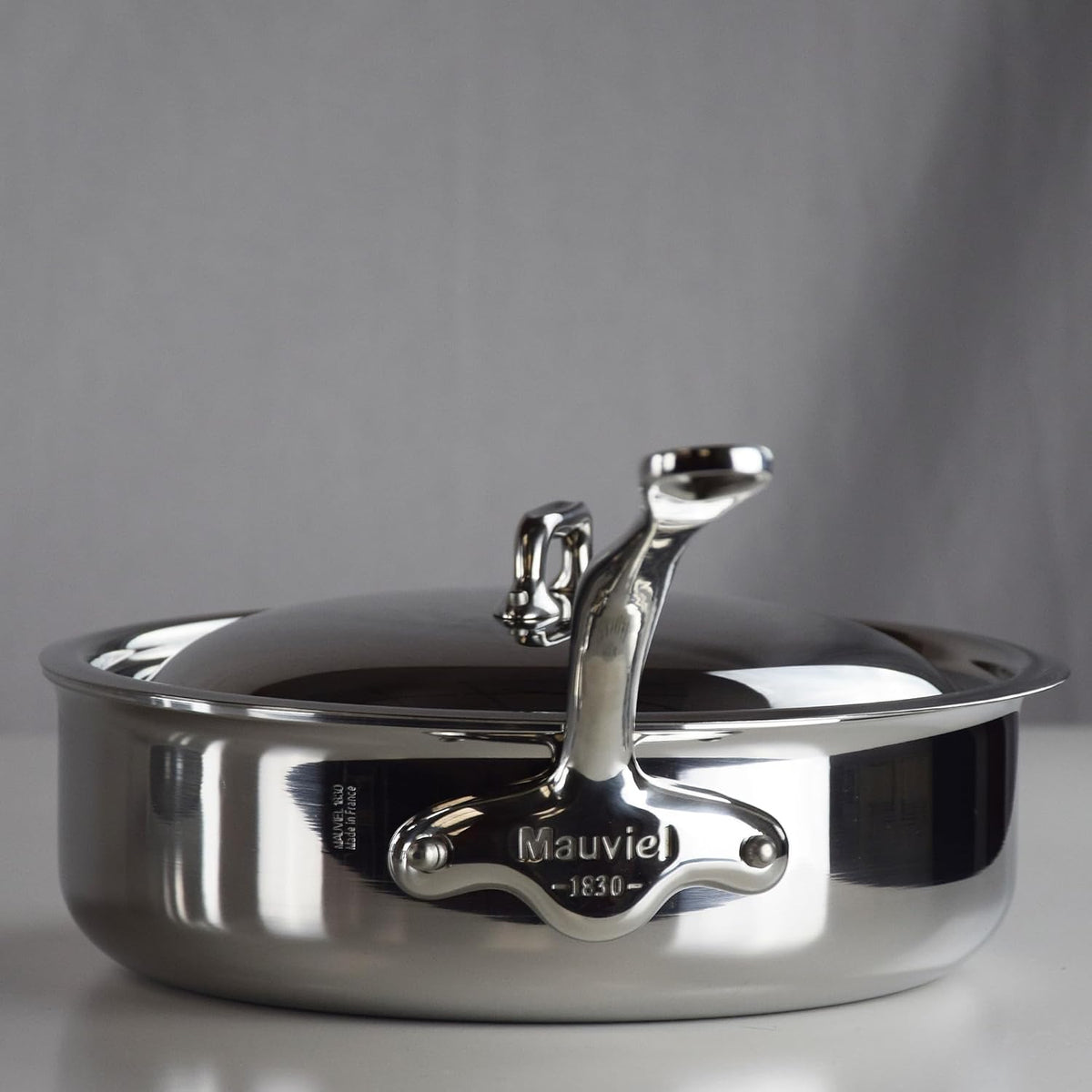 Mauviel M'Cook 5-Ply Polished Stainless Steel Sauce Pan With Lid, And Cast Stainless Steel Handle, 6-Qt, Made In France