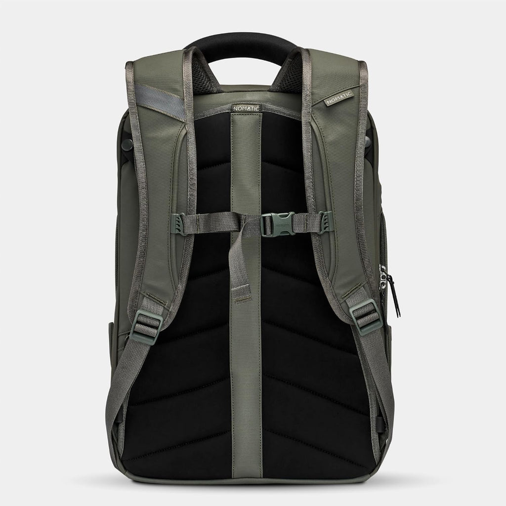 NOMATIC 20L Travel Pack - Mens Travel Backpack - Expandable to 30L - Water Resistant Daypack - TSA-Ready - Lightweight Business Traveling Backpack for Men - 16' Laptop Compartment
