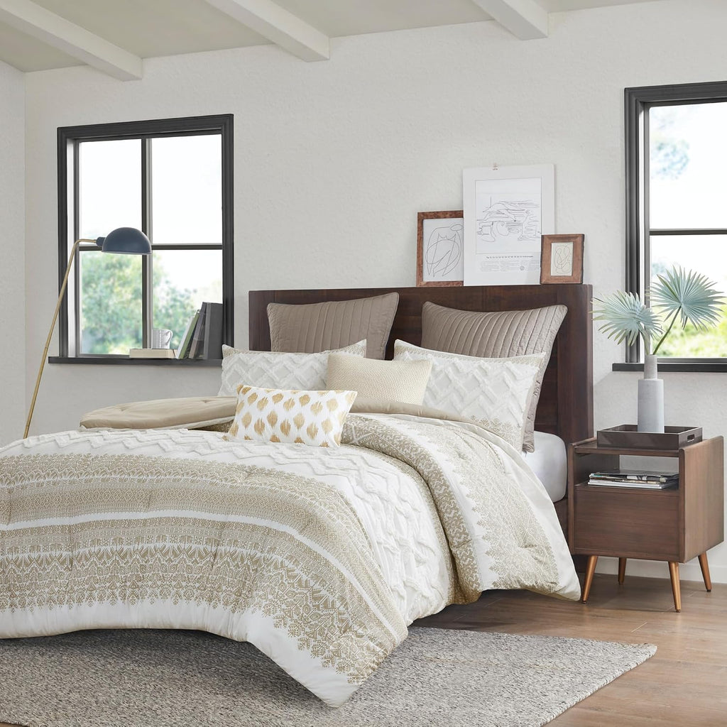 Ink+Ivy King Comforter Set, Chic Chevron Chenille Tufting Accent, Boho Comforters, All Season, Lightweight Cotton Comforter Bedding, 2 Shams, Mila, Cal Taupe 3 Piece