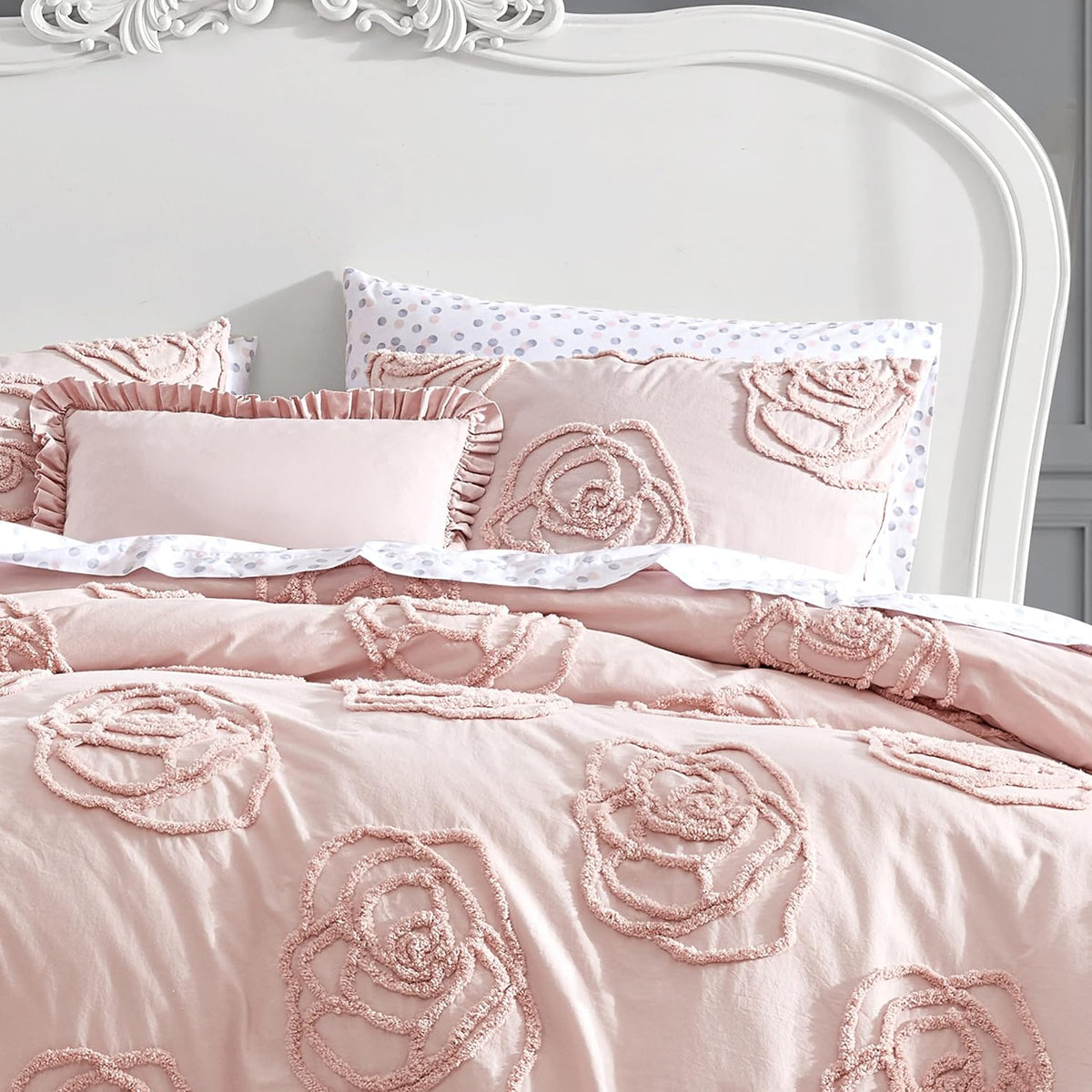 Betsey Johnson - Queen Duvet Cover Set, Reversible Cotton Bedding with Matching Shams & Bonus Throw Pillow, Chic Bedding Set (Rambling Roses Pink, Queen)