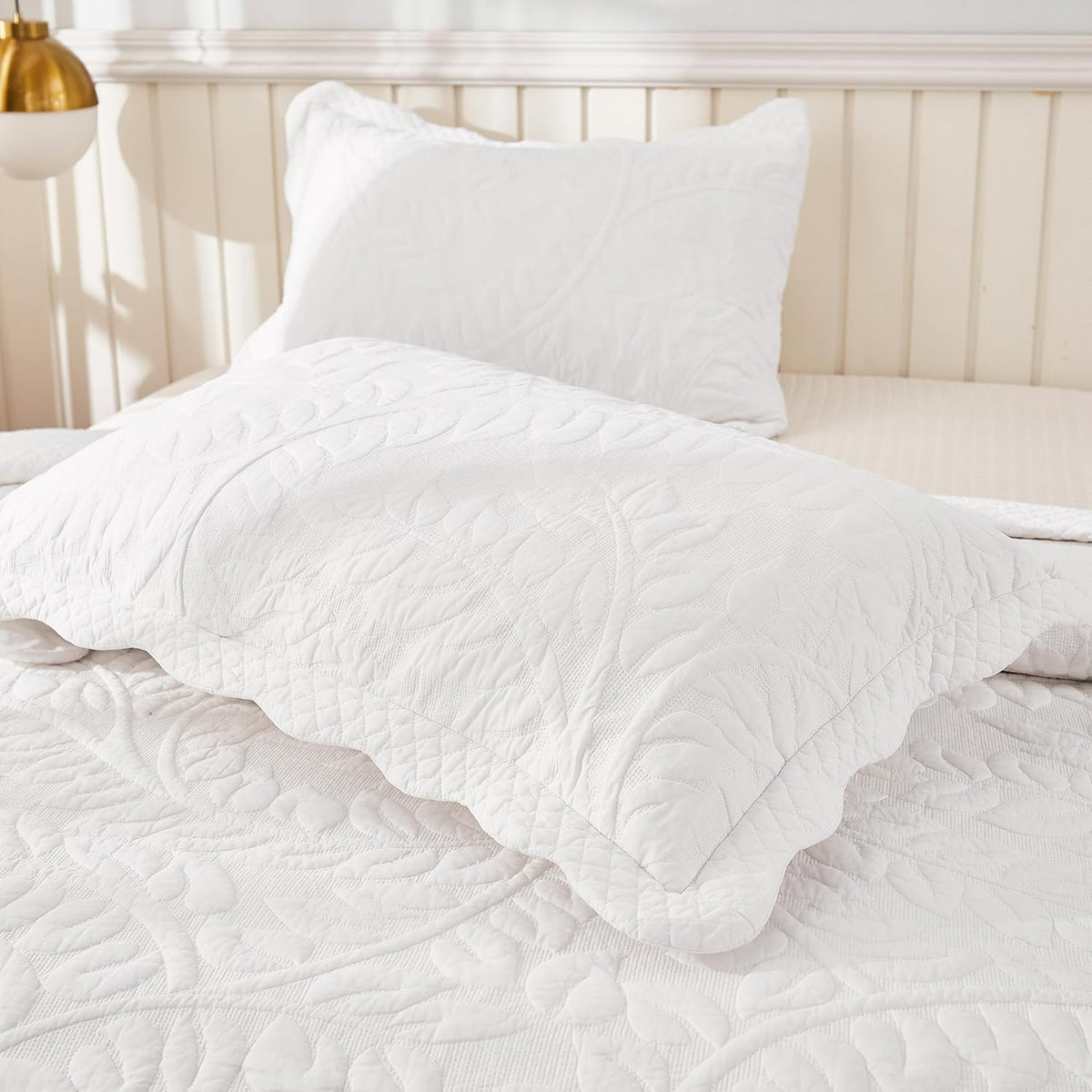 MarCielo 3-Piece 100% Cotton Oversized Bedspread Lightweight Quilt Coverlet Embroidery Farmhouse Bedding Set T0 (Bright White, Oversized King (118'x106'))