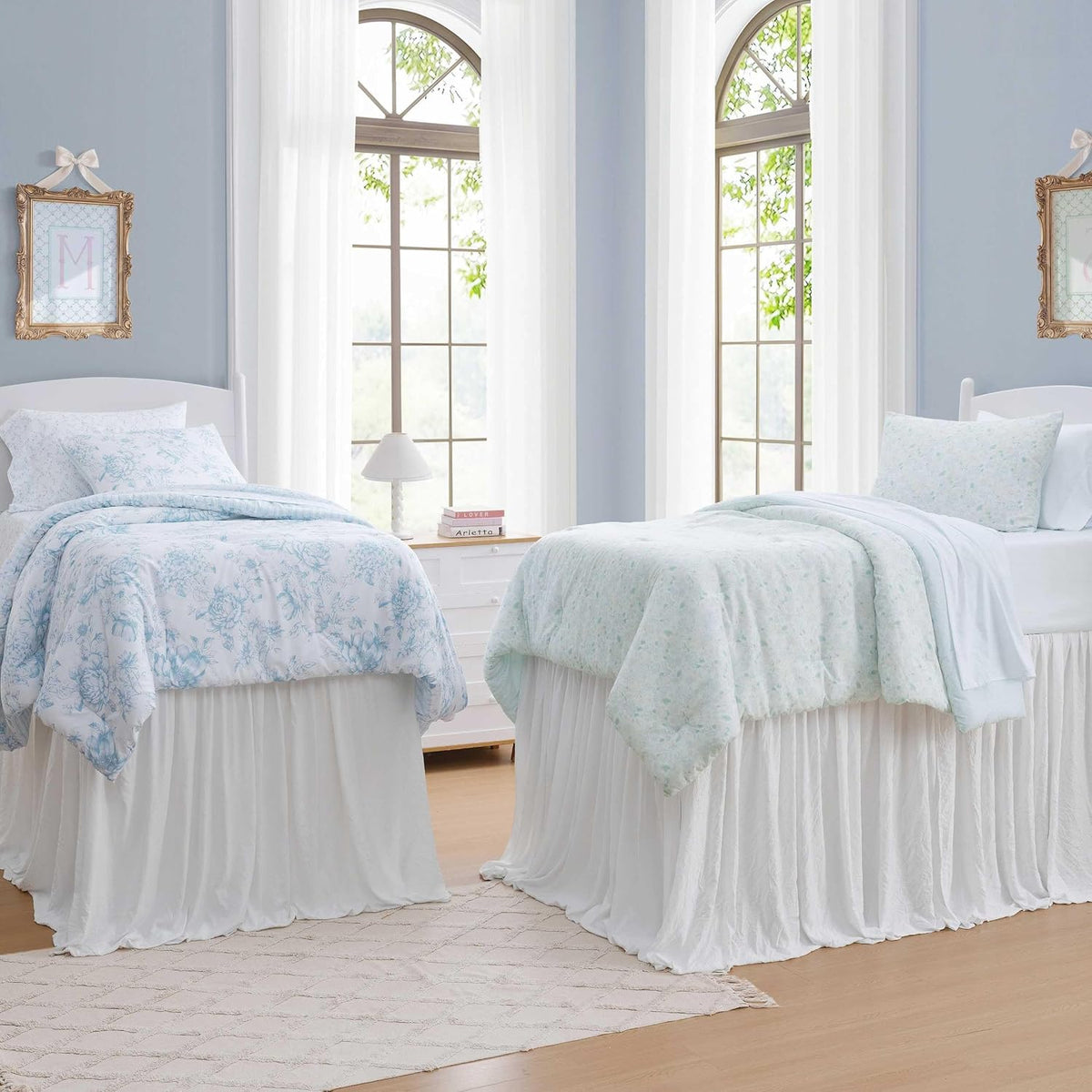 Laura Ashley - Twin Comforter Set, Soft & Reversible Floral Bedding with Bonus Bed Sheets & Pillowcases, 5 Piece Bed Set for Year Round Comfort (Delphine Saras/Sprig Blue)