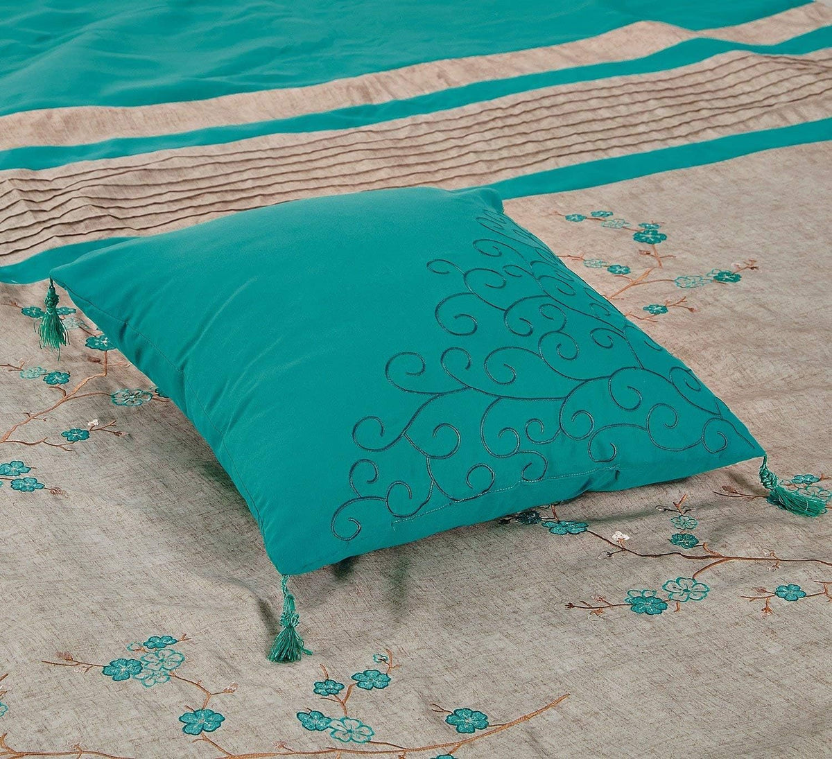 Chezmoi Collection Noriko Luxury 7-Piece Teal Cherry Blossoms Floral Embroidery Bedding Comforter Set, King