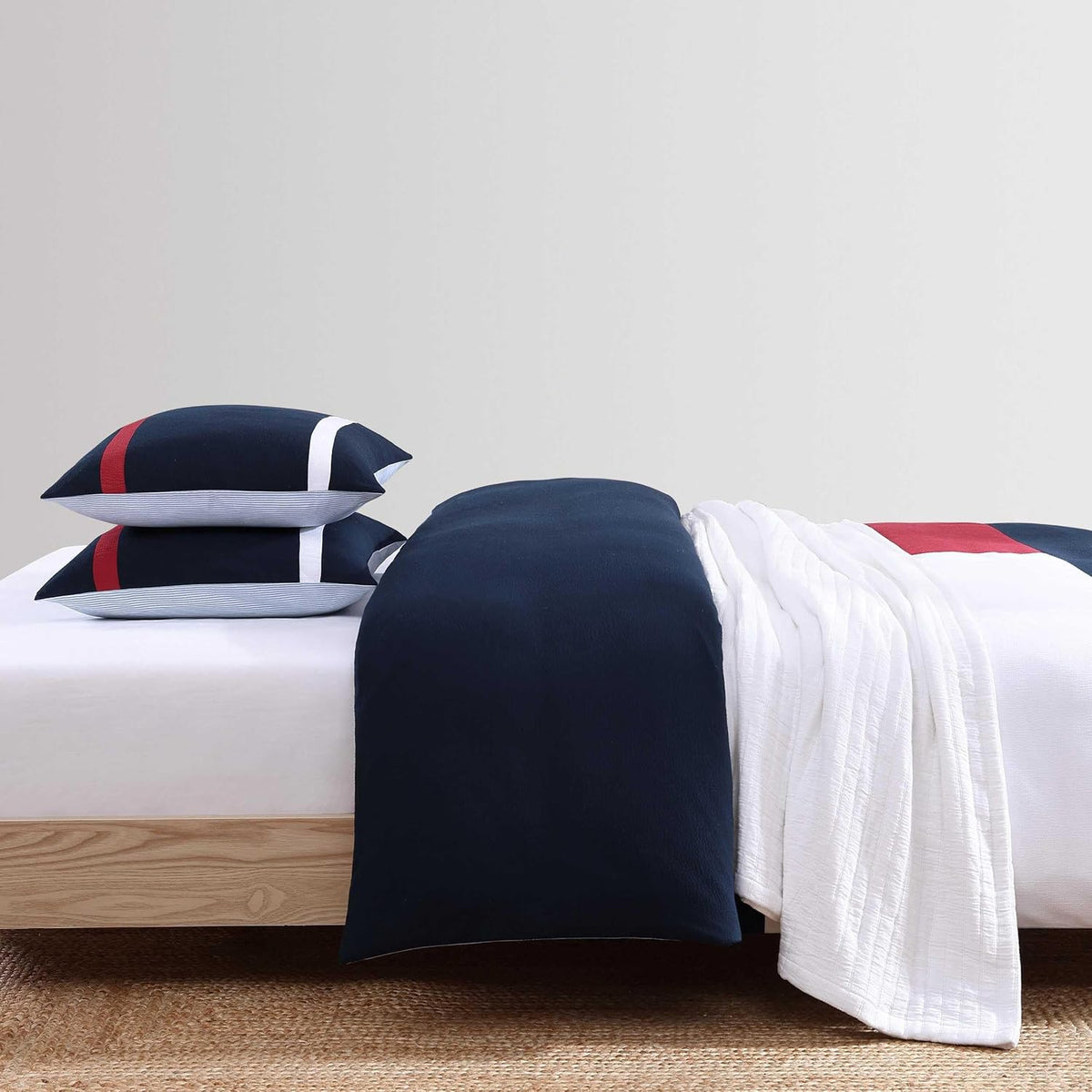 Tommy Hilfiger - Queen Comforter Set, Ultra-Soft & Reversible Bedding with Matching Shams, Medium Weight, Americana Decor, College Dorm Room Essentials (Iconic Anniversary Blue)