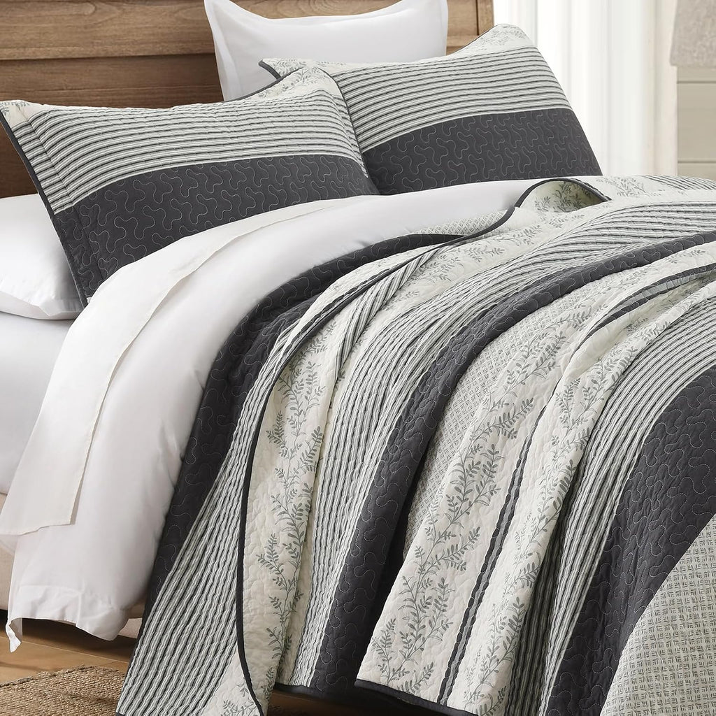 Stripe Quilts Queen Size - 100% Cotton Lightweight 3 Pieces Bedding Set, Vintage Vine Pattern Quilted Bedspread with 2 Pillow Shams, Farmhouse Printed Coverlet for All Season, Green/Gray