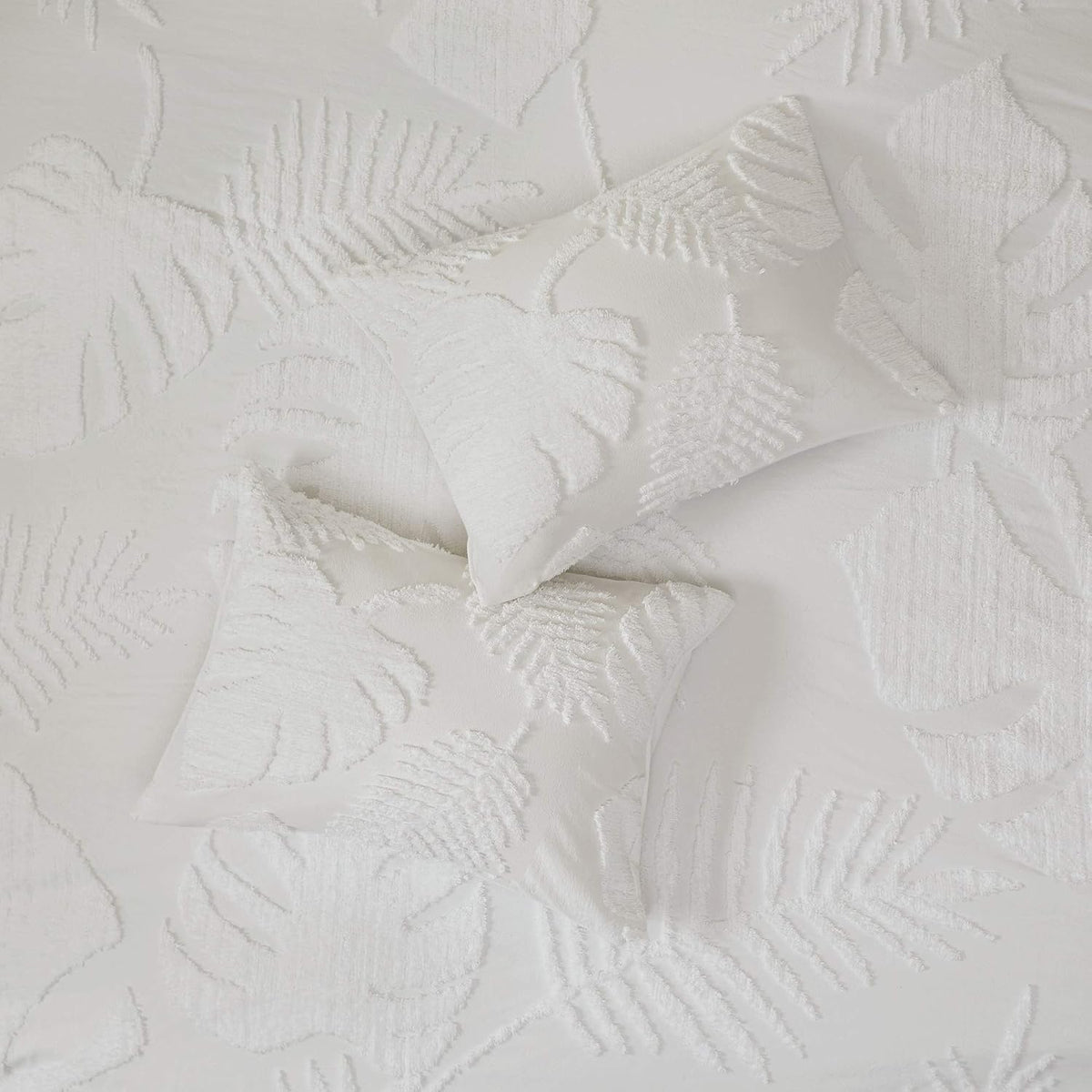 Madison Park Tufted Chenille Cotton Comforter All Season Bedding Set, Matching Shams, Full/Queen(90'x90'), Bahari, Coastal Palm Leaf Off White (MP10-6221)