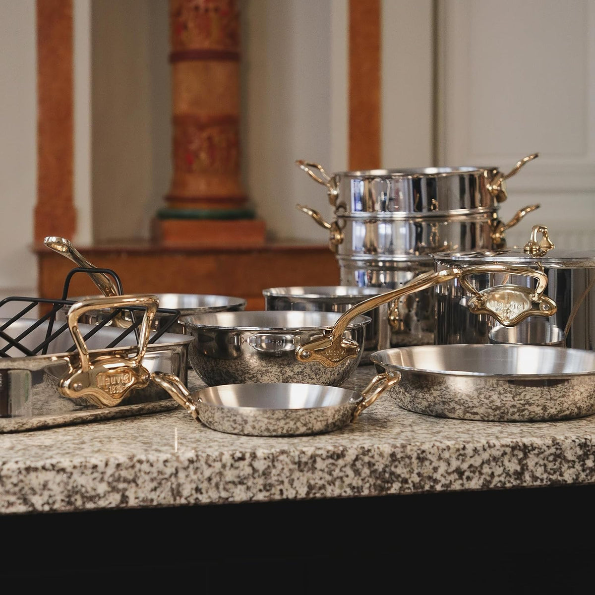 Mauviel M'Cook B 5-Ply Polished Stainless Steel Chef Pan With Lid, And Brass Handle, 1.1-qt, Made In France