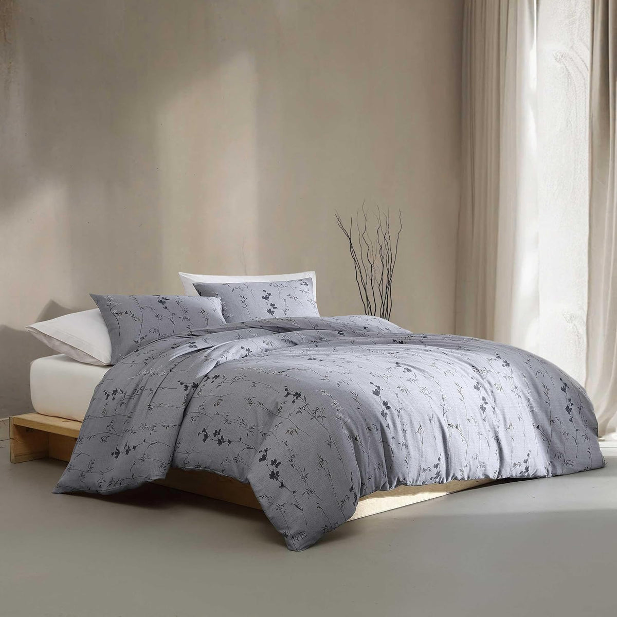 Calvin Klein - Comforter Set, Cotton Sateen Bedding with Matching Shams, Luxe Softness & Modern Elegance, Floral Design (Wildflower Dusk Grey, King)