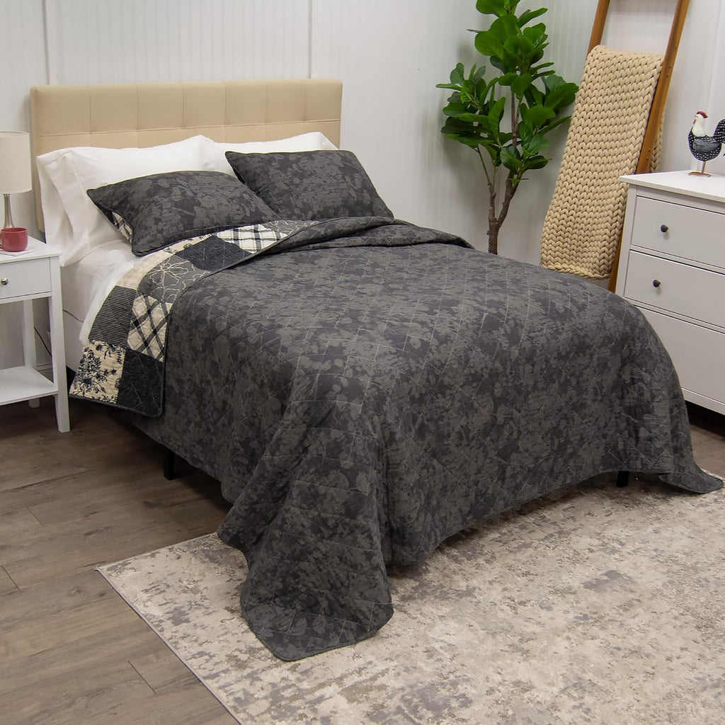 Donna Sharp Augusta- King Quilt Set, Measures 110 x 90, Includes 1 Quilt and 2 King Shams, Machine Washable