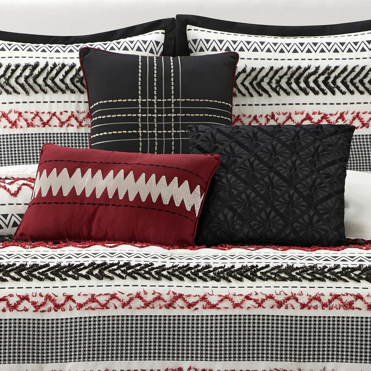 LANCO MODERN LIFESTYLE Queen Comforter Set 7 Piece, Black Red, Waffle Clipping and Sateen Jacquard Weave, Soft and Lightweight Bedding Set for All Seasons, Bedskirt, Shams and Decor Pillows