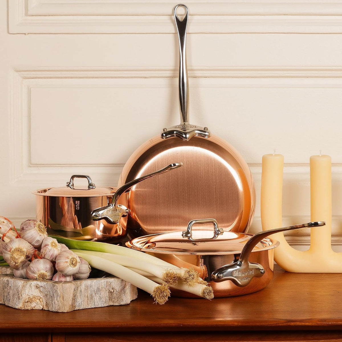 Mauviel M'Heritage 150 S 1.5mm Polished Copper & Stainless Steel Chef Pan With Curved Lid, And Cast Stainless Steel Handle, 1.26-qt, Made In France