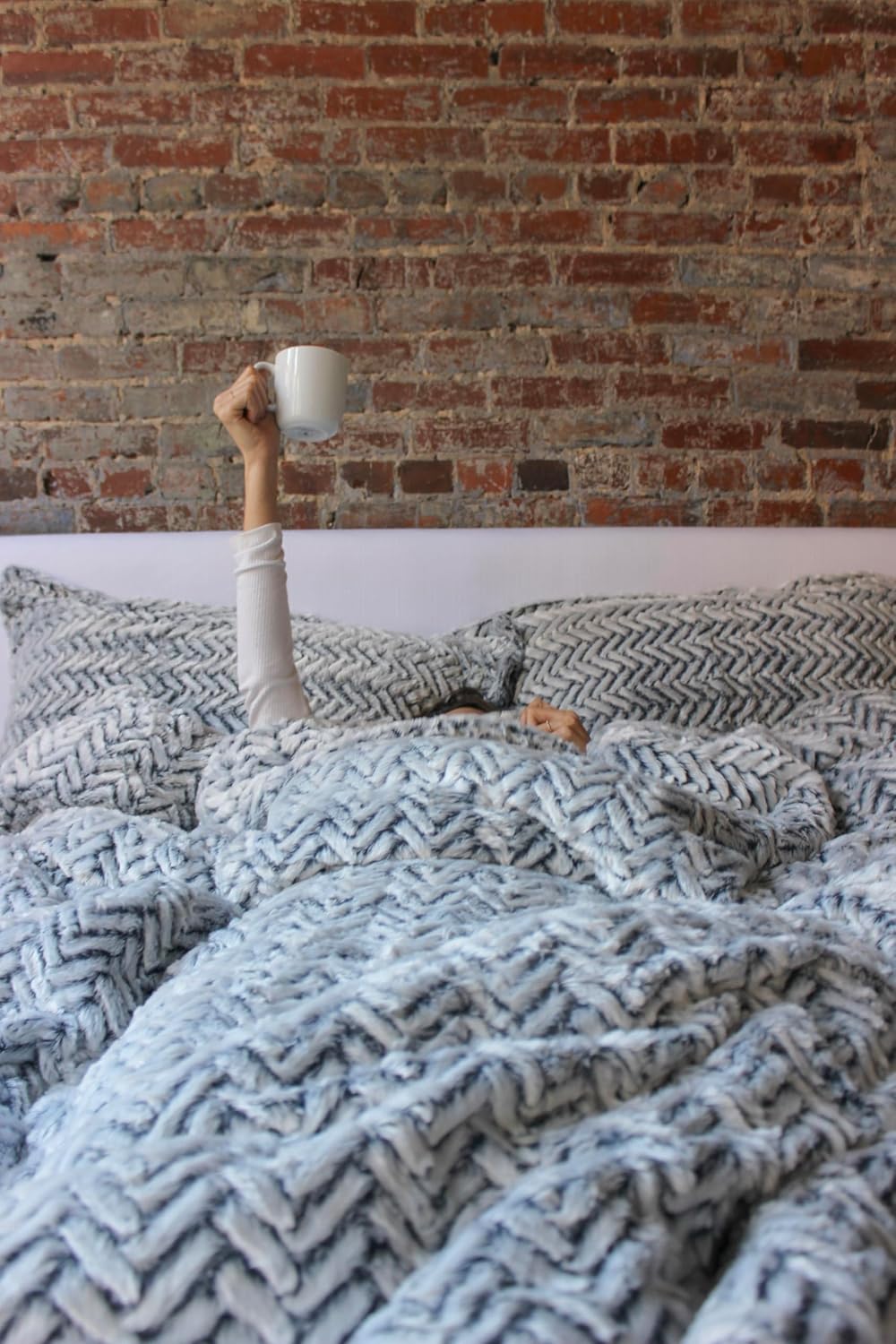 Byourbed Cozy Peaks - Coma Inducer Oversized King Comforter Set - Chevron Frosted Navy
