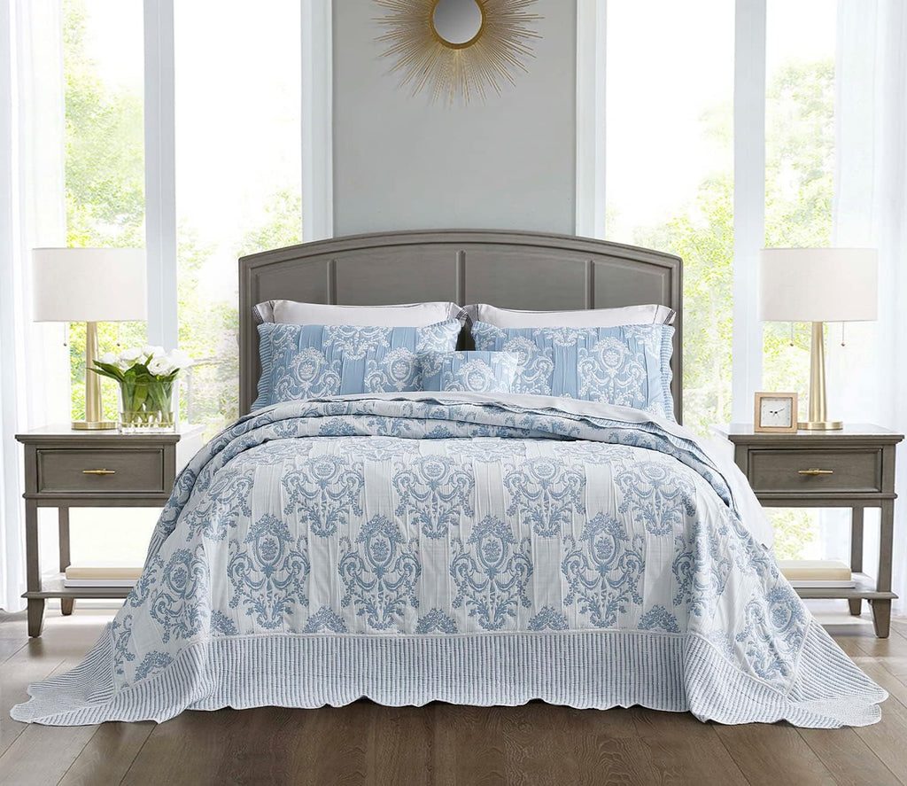 HZ & HY Oversized King Bedspread 138x122 Extra Wide, Jacquard Matelasse Damask Pattern Design, Lightweight, Reversible, 5 Piece, 100% Microfiber, California/Alaskan King, Wathet Blue