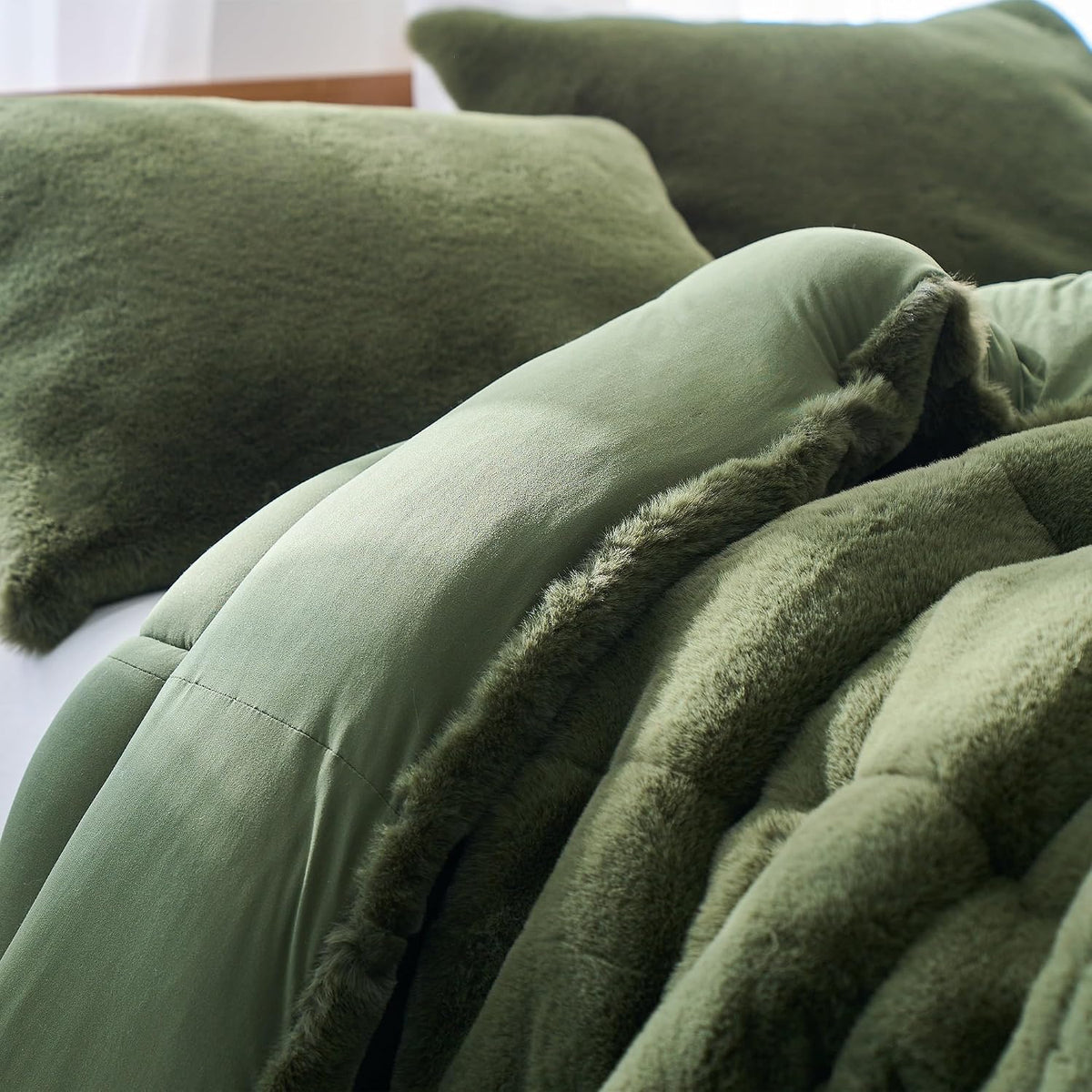 Byourbed Chunky Bunny Yoga - Coma Inducer® Oversized Comforter - Chive (Full)