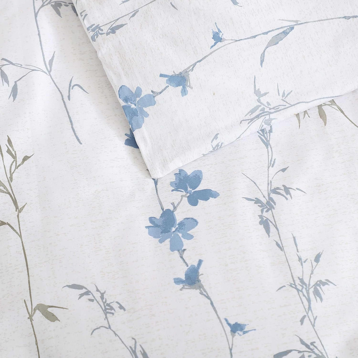 Calvin Klein - King Comforter Set, Cotton Floral Bedding with a Naturally Soft Feel, 3 Piece Bed Set with Matching Pillowcases (Wildflower Beige)