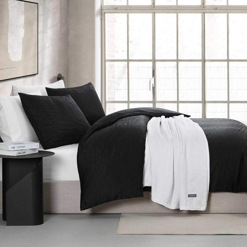 Vera Wang - King Comforter Set, Luxury Bedding Set with Matching Shams, Chic Room Essentials (Illusion Black, King)