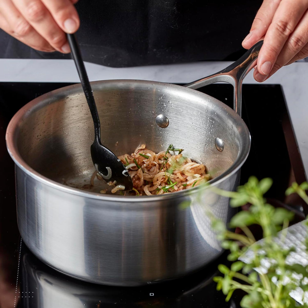 Demeyere Essential 5-ply, 18/10 Stainless Steel, Stay Cool Handle, Oven Safe, Compatible with all Cooktops, Perfect Pour Edge, 3-qt Saucepan with Perfect Fit Lid