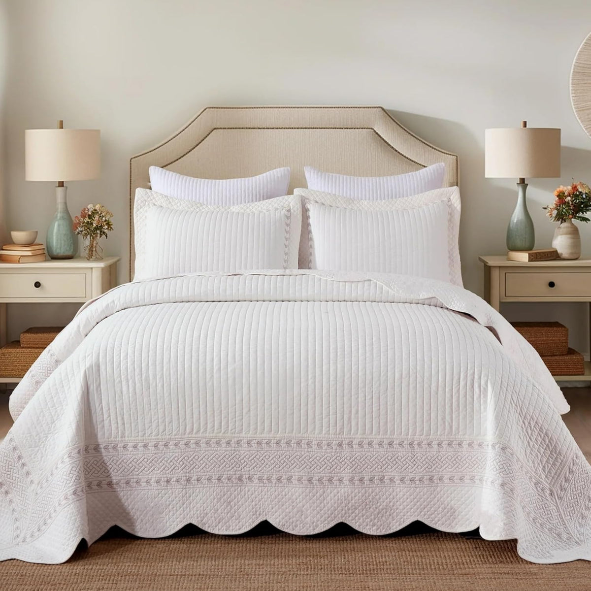 MarCielo 100% Cotton Quilt Set White Lightweight Bedspread with Scalloped Edge, Farmhouse Vintage Bedding, All Season Use(TC Off-White,Queen (98'x102'))