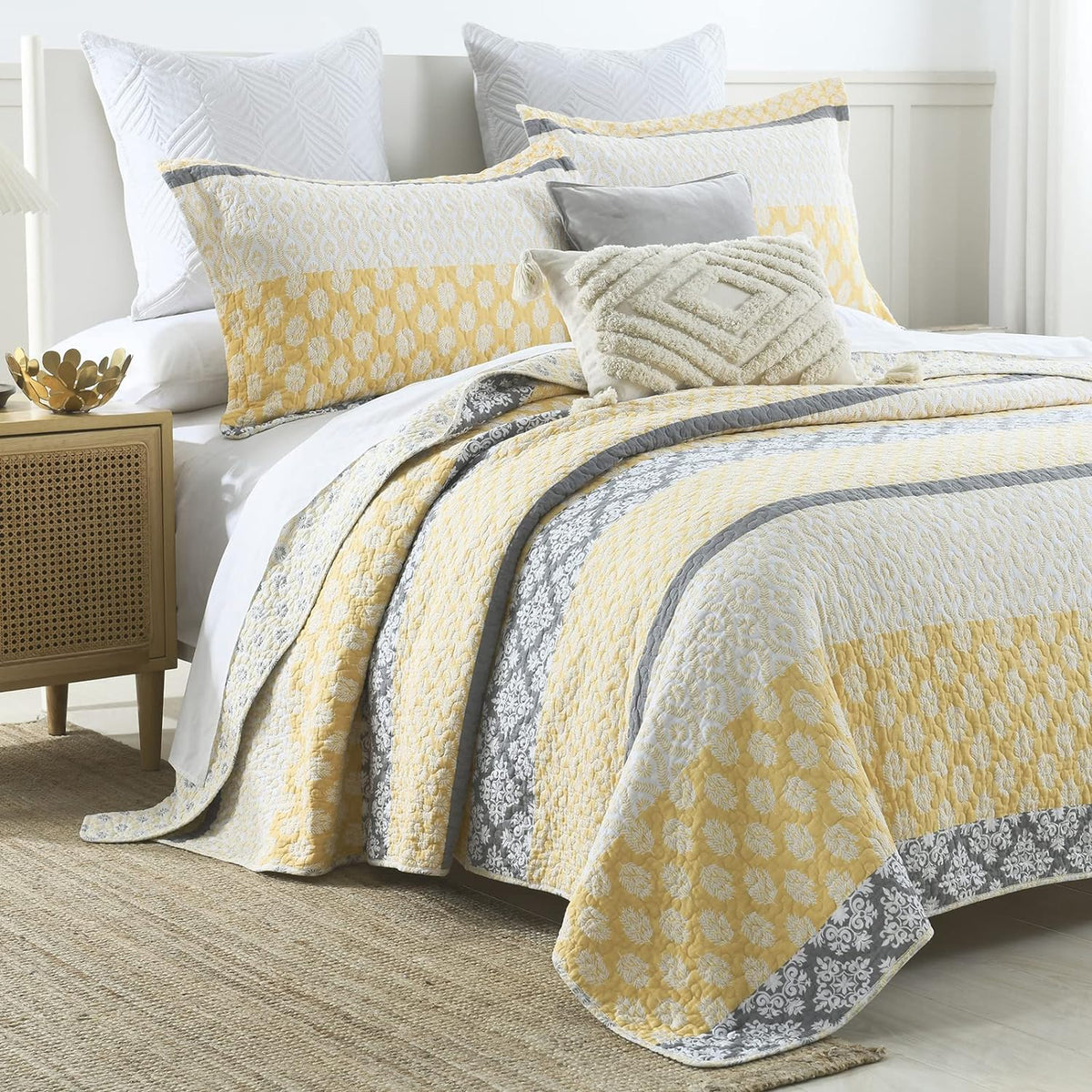 SahSahCasa Quilt King Size, King Quilt Set, 100% Cotton Floral Quilt, King Quilt Bedding Set Bedspreads, Patchwork Reversible Lightweight Comforter Bed Spread for All Season, Yellow/Gray, 3 Pieces