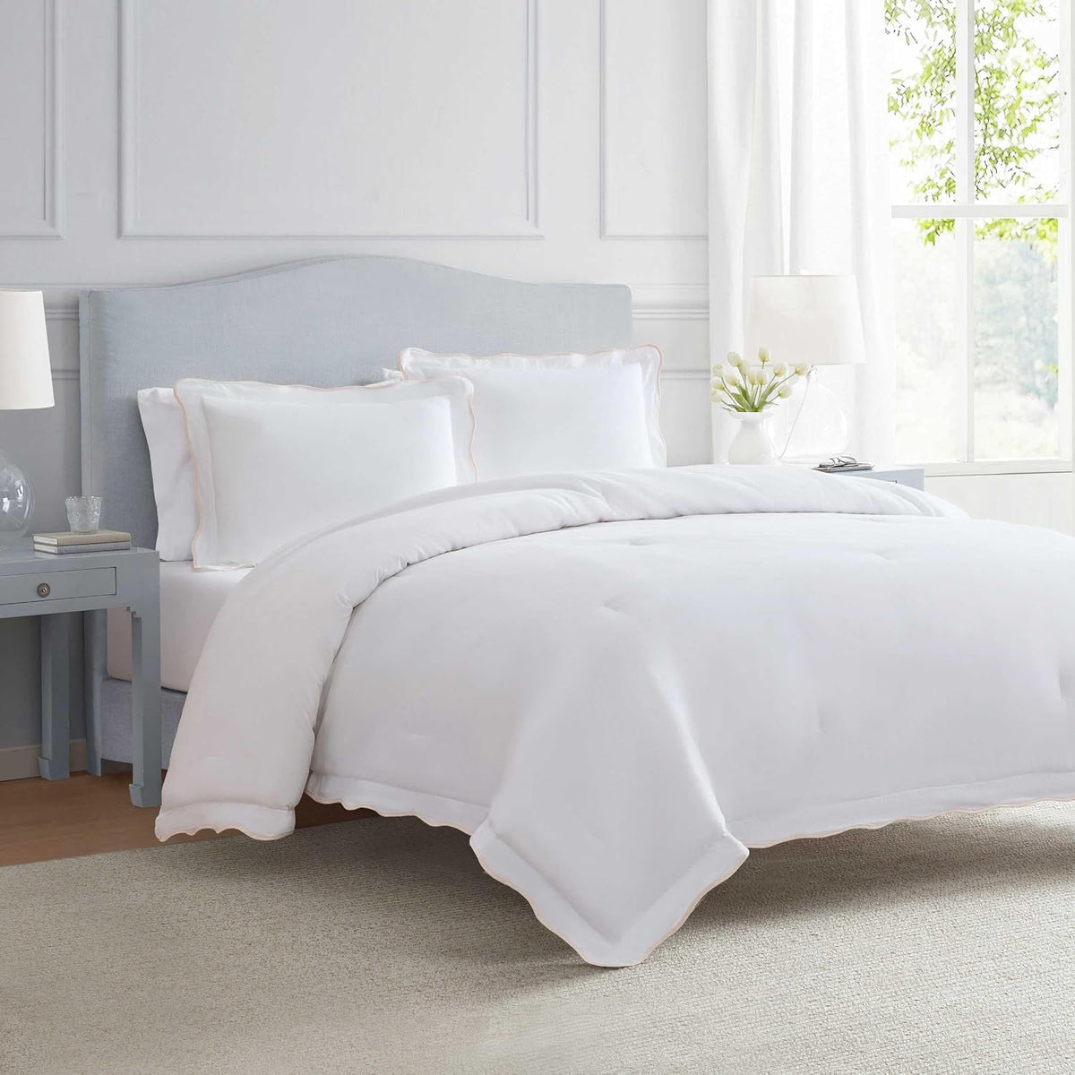 Martha Stewart - King Comforter Set, Crisp & Smooth Bedding with a Cotton Percale Lightweight Feel, Reversible 3 Piece Bed Set with Matching Pillowcases (Simple Scallop Pink)