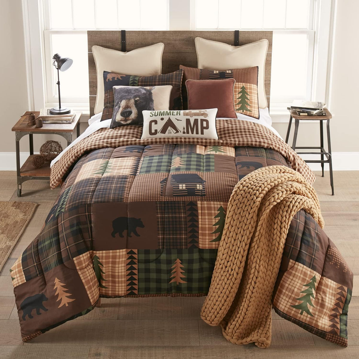 Donna Sharp Brown Bear Cabin-King Comforter Set, Measures 104 x 96, Includes 1 Comforter and 2 King Shams, Machine Washable