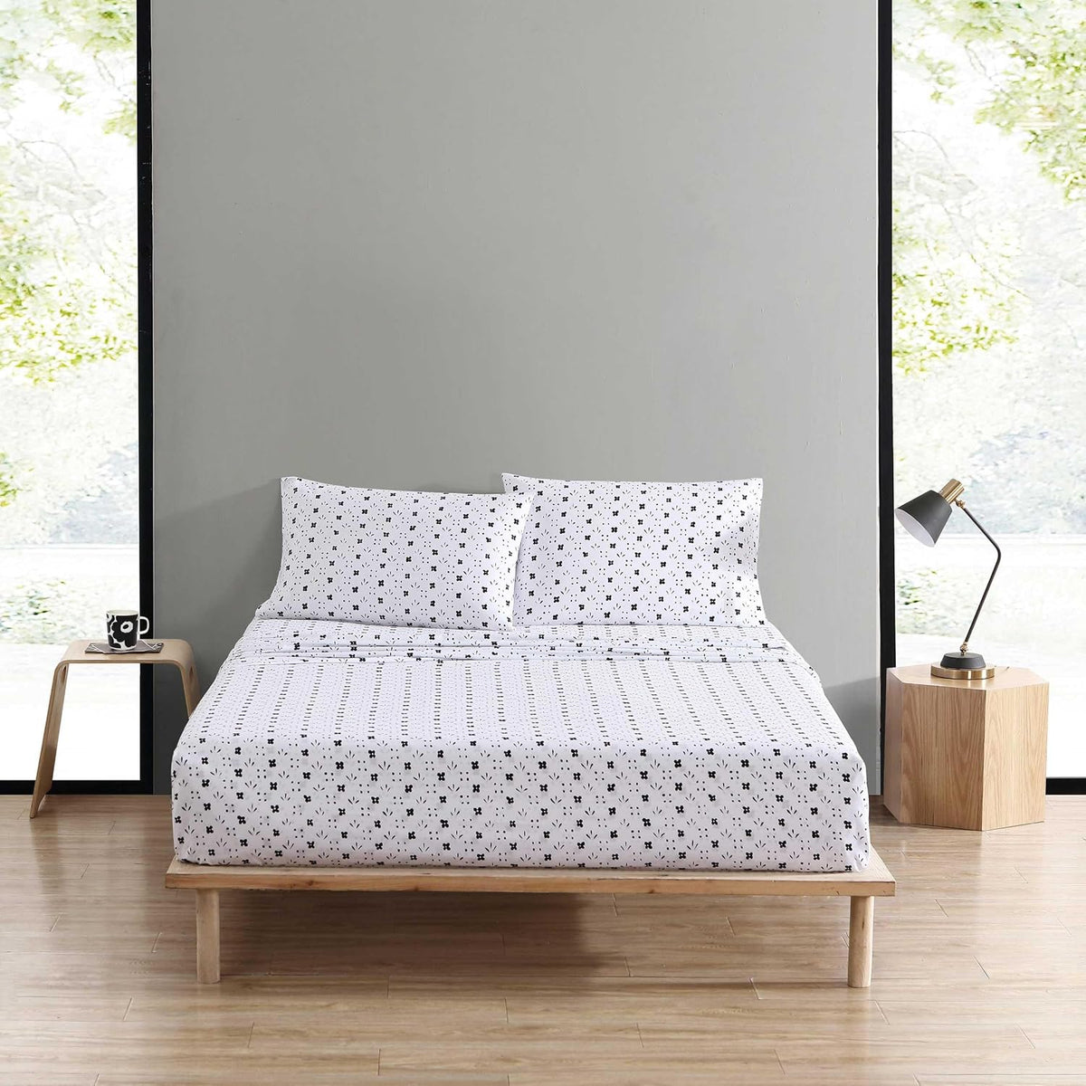 Marimekko - Queen Sheet Set, Premium Cotton Percale Bedding Set with Matching Shams, Lightweight & Breathable Bed Essentials (Kukkaketo Black, Queen)