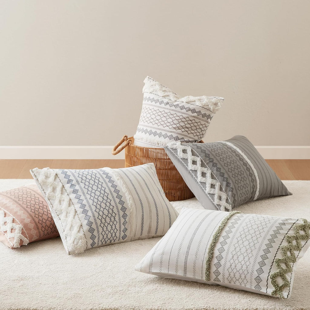 INK+IVY Comforter for Queen Size Bed, Chenille Tufted, Breathable Cotton Comforter Set Queen, All Season Modern Boho Comforter with Farmhouse Bedding Flare, 2 Matching Shams, Queen Blush 3 Piece