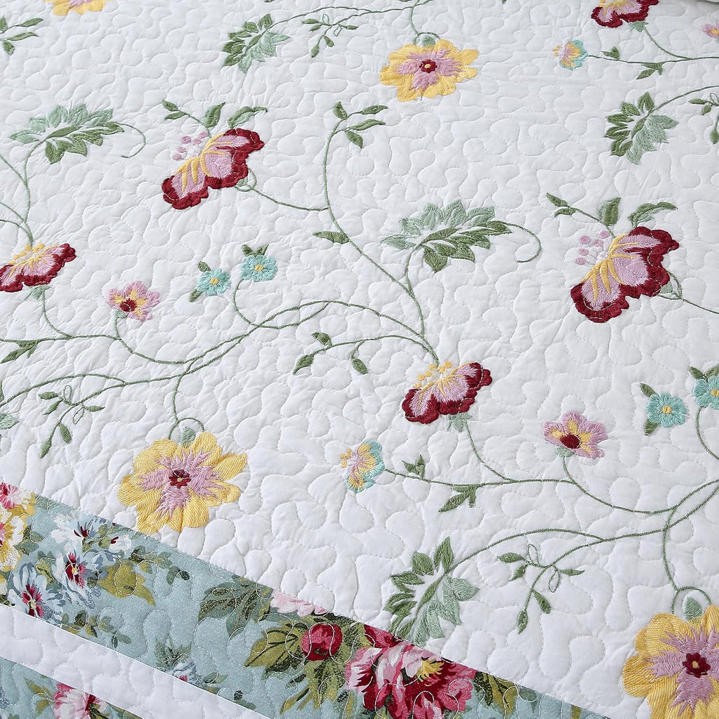 vctops 3-Piece Elegant Floral Embroidered Bedspread Coverlet Set Oversize Queen 100% Cotton Reversible Patchwork 1 Quilt and 2 Pillow Shams (Flower G,Oversize Queen)