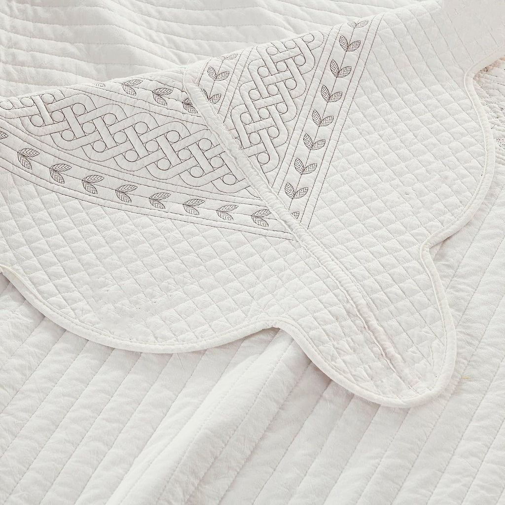 MarCielo 100% Cotton Quilt Set White Lightweight Bedspread with Scalloped Edge, Farmhouse Vintage Bedding, All Season Use(TC Off-White,Queen (98'x102'))