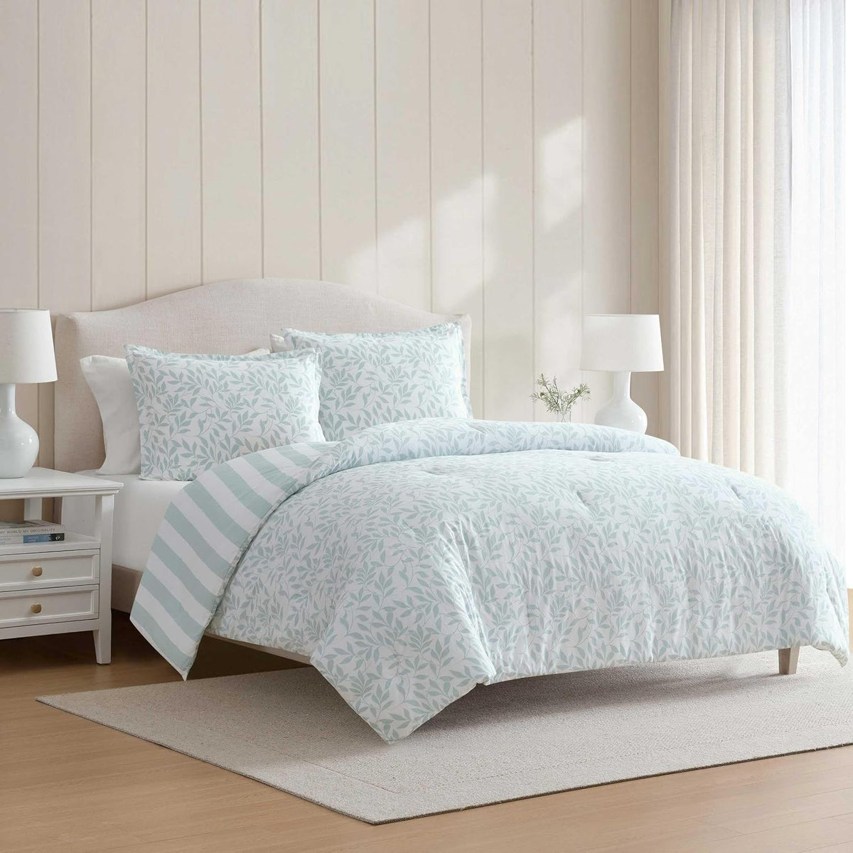 Martha Stewart - Queen Comforter Set, 100% Naturally Soft & Breathable Cotton Bedding, Lightweight for Year Round Comfort, 3 Piece Bed Set with Matching Pillowcases (Copper Vines Blue)