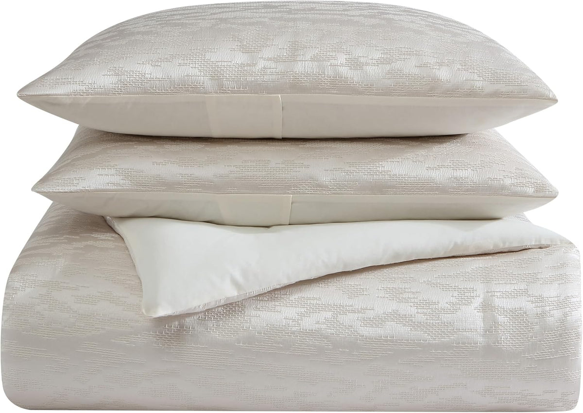 Vera Wang - Queen Comforter Set, Luxury Bedding Set with Matching Shams, Chic Room Essentials (Illusion Ivory, Queen)