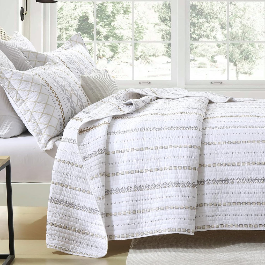 Quilt King Size, 100% Cotton King Quilt Bedding Set, Reversible Boho Striped King Bedspreads Lightweight Comforter Bed Spread King Size for All Season, 3 Pieces, White/Brown/Grey