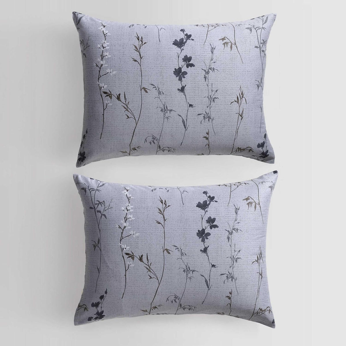 Calvin Klein - Comforter Set, Cotton Sateen Bedding with Matching Shams, Luxe Softness & Modern Elegance, Floral Design (Wildflower Dusk Grey, Queen)